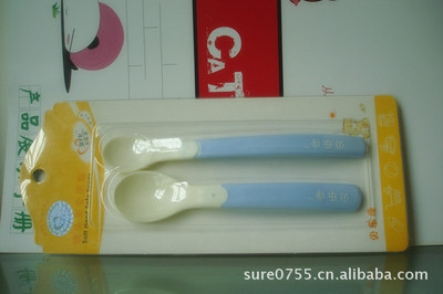 軟頭安全湯匙與高品質母嬰用品——揭陽聯興塑料制品廠的專業(yè)制造與銷售
